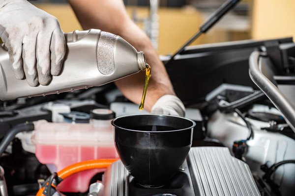 Sont-ils vraiment utiles ? Un regard sur les additifs pour carburant